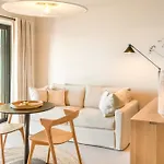 Boutique Chateau Rouher Otel *