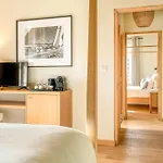 Boutique Chateau Rouher Otel *