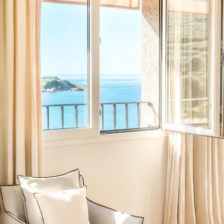 Boutique Chateau Rouher
