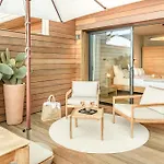 Boutique Chateau Rouher