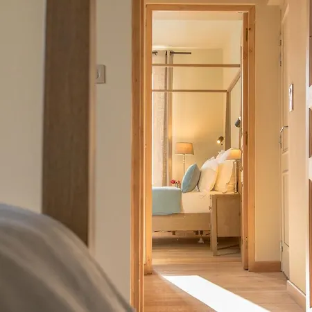 Boutique Chateau Rouher Hotel *