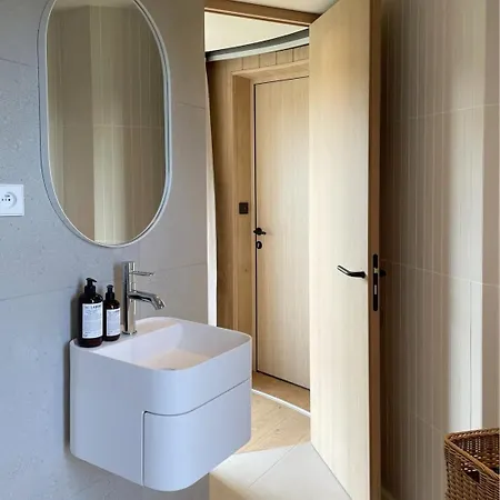 Boutique Château Rouher Hotel *