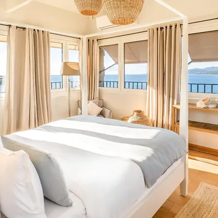 Boutique Chateau Rouher Hotel *