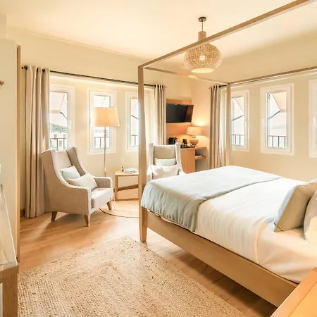 Boutique Château Rouher Hotel