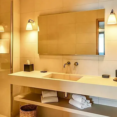 Отель Boutique Chateau Rouher *