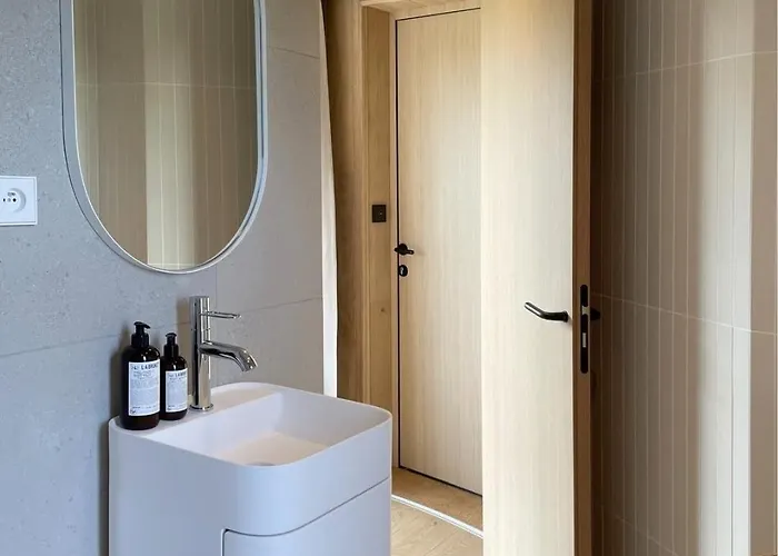 Boutique Château Rouher Hotel *