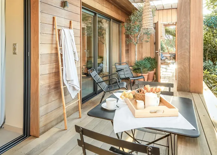 Boutique Chateau Rouher *