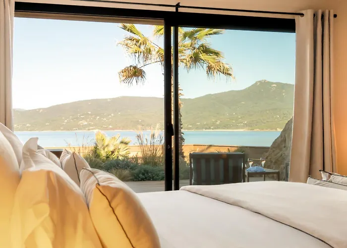 Boutique Château Rouher Propriano (Corsica)