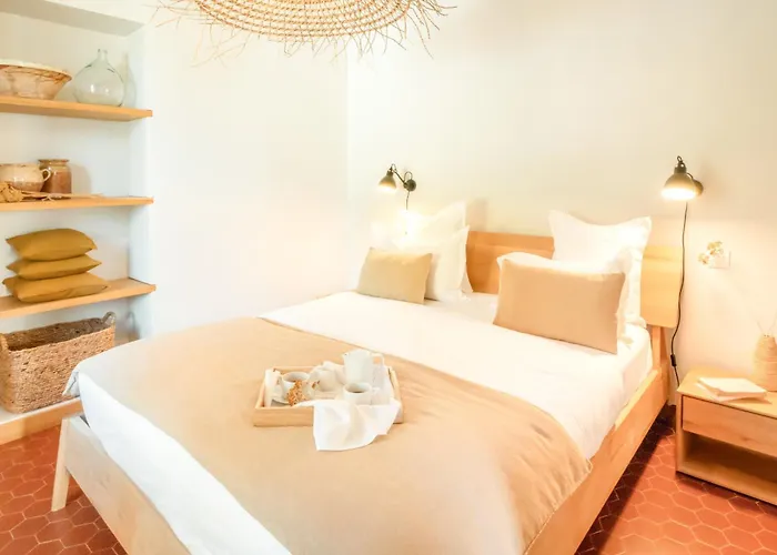 Boutique Chateau Rouher