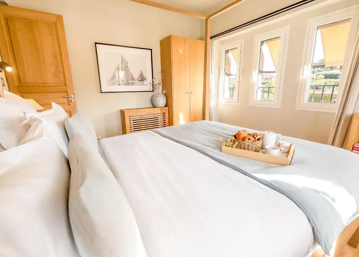 Hotell Boutique Chateau Rouher *