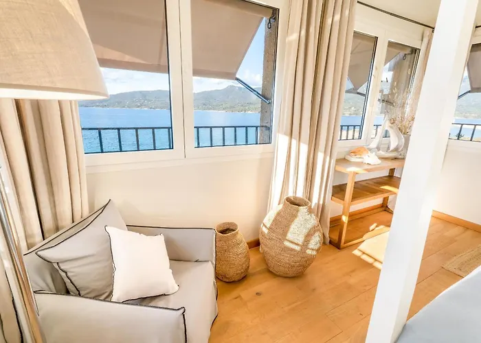 Boutique Château Rouher Propriano (Corsica)