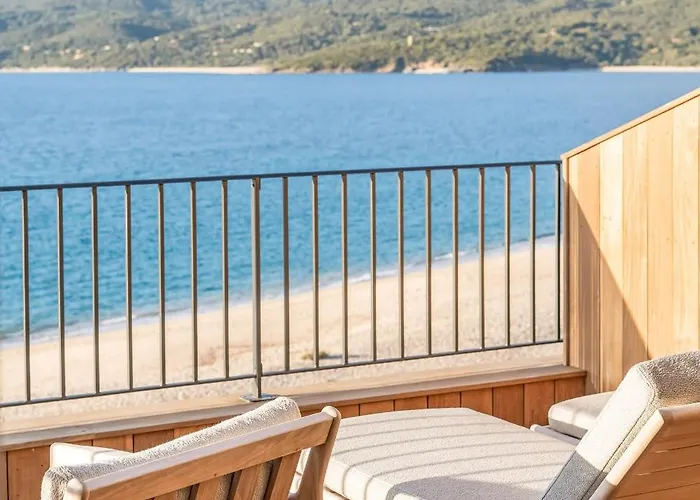 Boutique Chateau Rouher Hotel